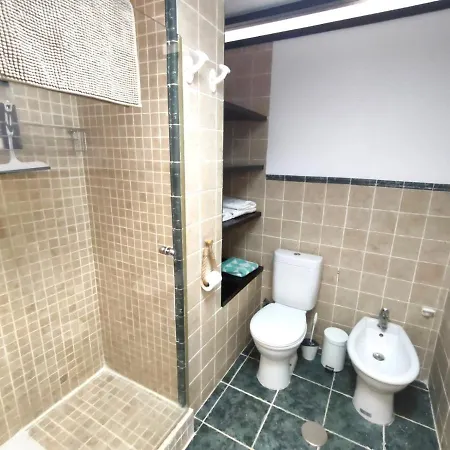 Appartement Very Lightful Apartment. Incredible Sea Views. Big Terrace, Swimming Pool. Ac. Very Close To Center.