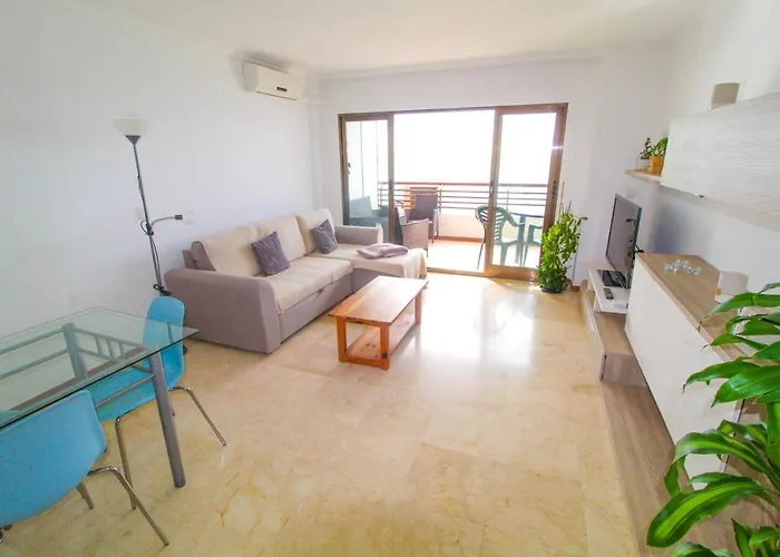 Very Lightful Apartment. Incredible Sea Views. Big Terrace, Swimming Pool. Ac. Very Close To Center.